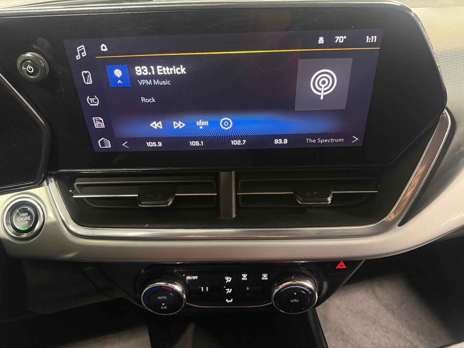 Thumbnail: 2025 Chevrolet Trax - 4