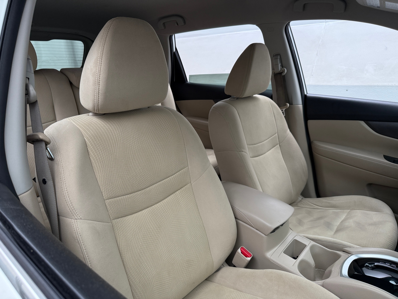 Thumbnail: 2016 Nissan Rogue - 2