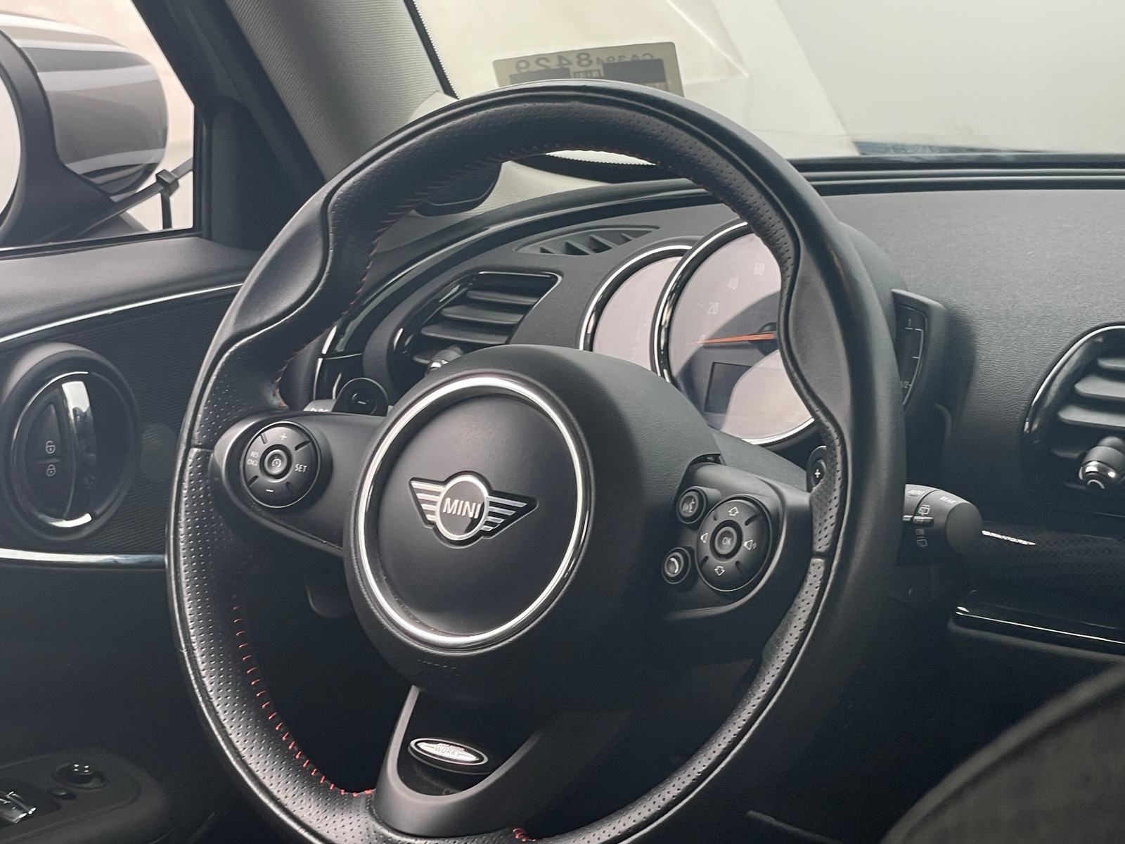 Thumbnail: 2020 MINI Cooper Clubman - 4