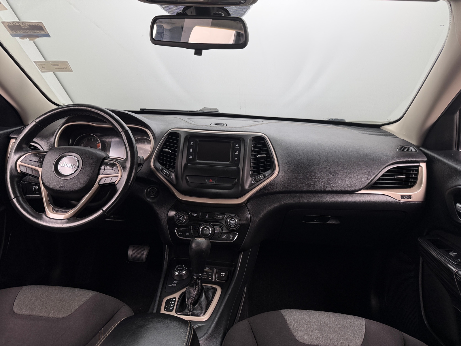 Thumbnail: 2016 Jeep Cherokee - 3