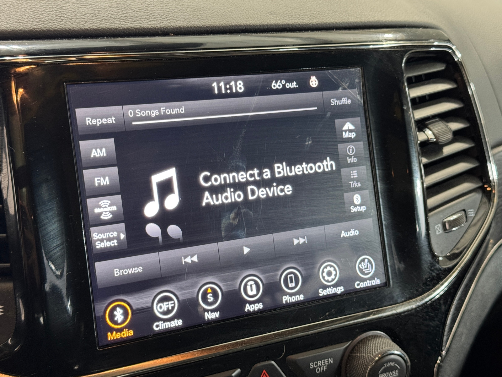 Thumbnail: 2020 Jeep Grand Cherokee - 3