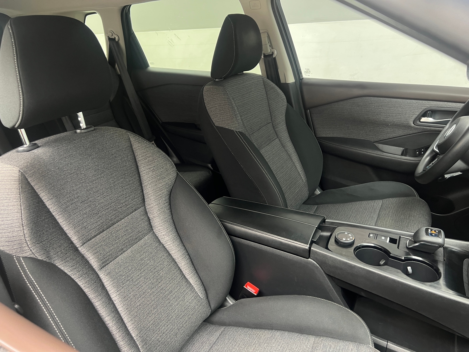 Thumbnail: 2021 Nissan Rogue - 2