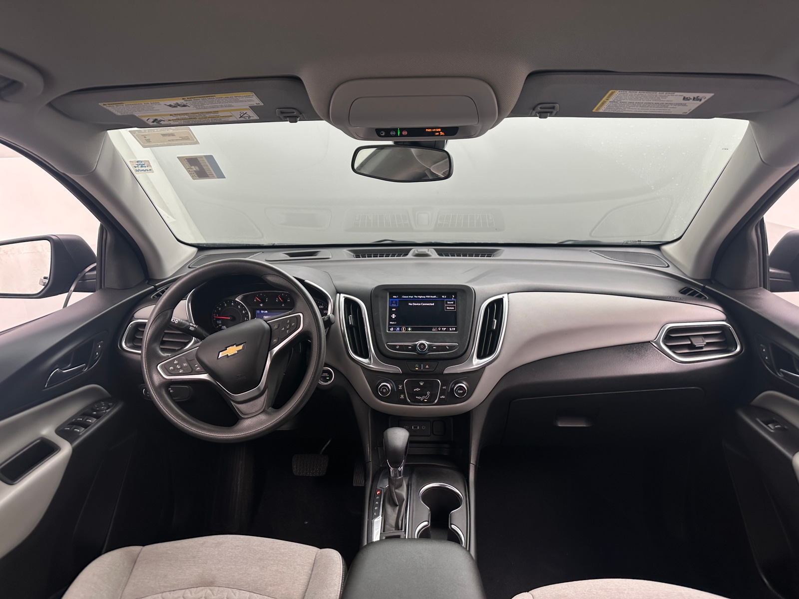 Thumbnail: 2022 Chevrolet Equinox - 3