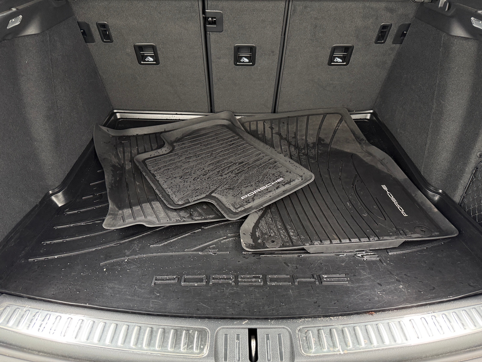 Thumbnail: 2021 Porsche Macan - 6