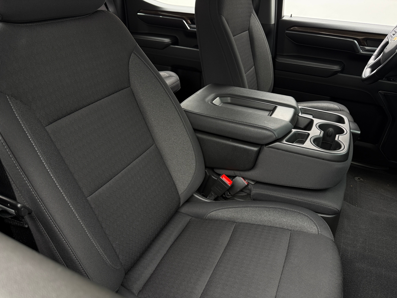 Thumbnail: 2024 Chevrolet Silverado 1500 - 2