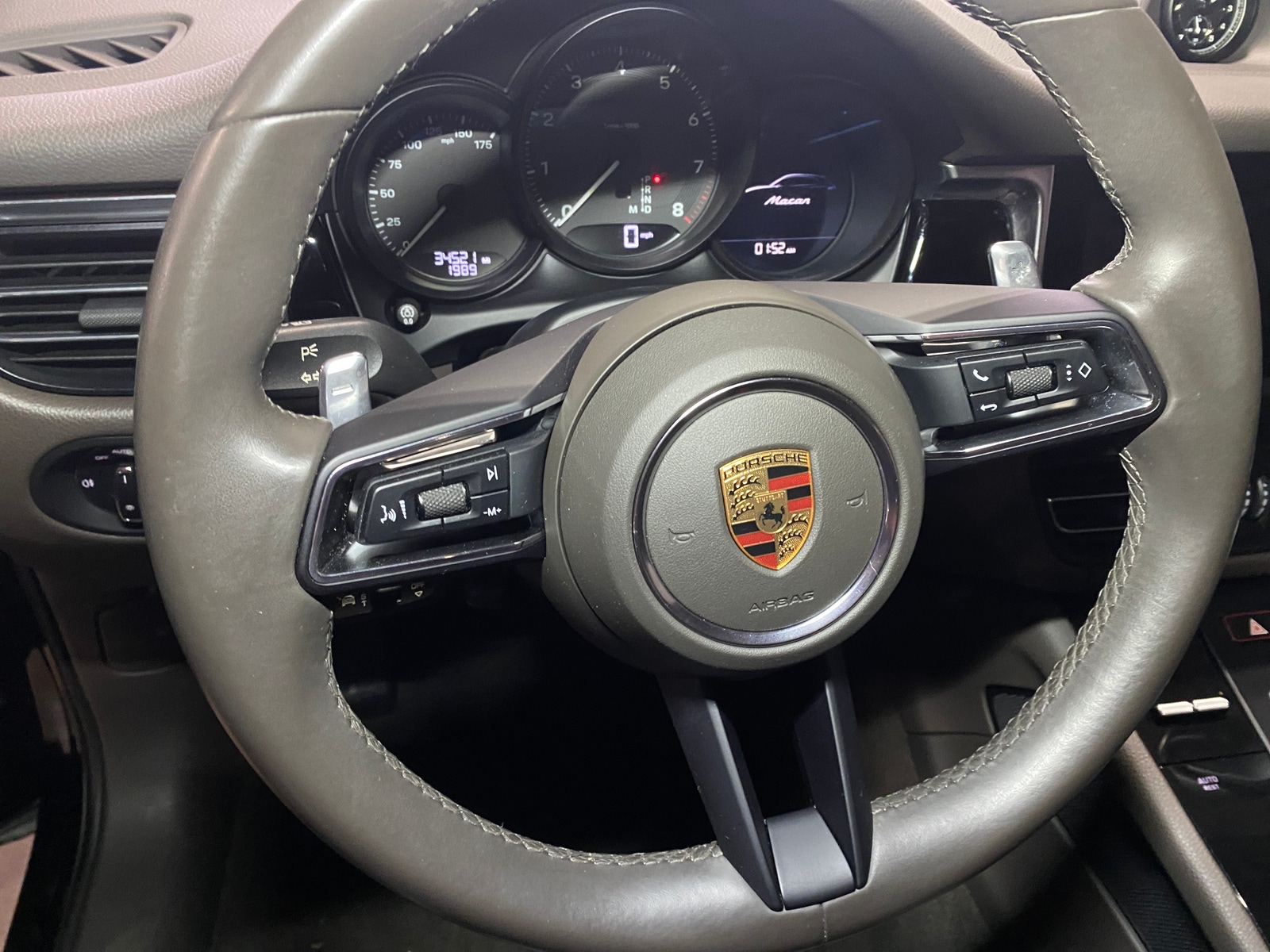 Thumbnail: 2023 Porsche Macan - 4