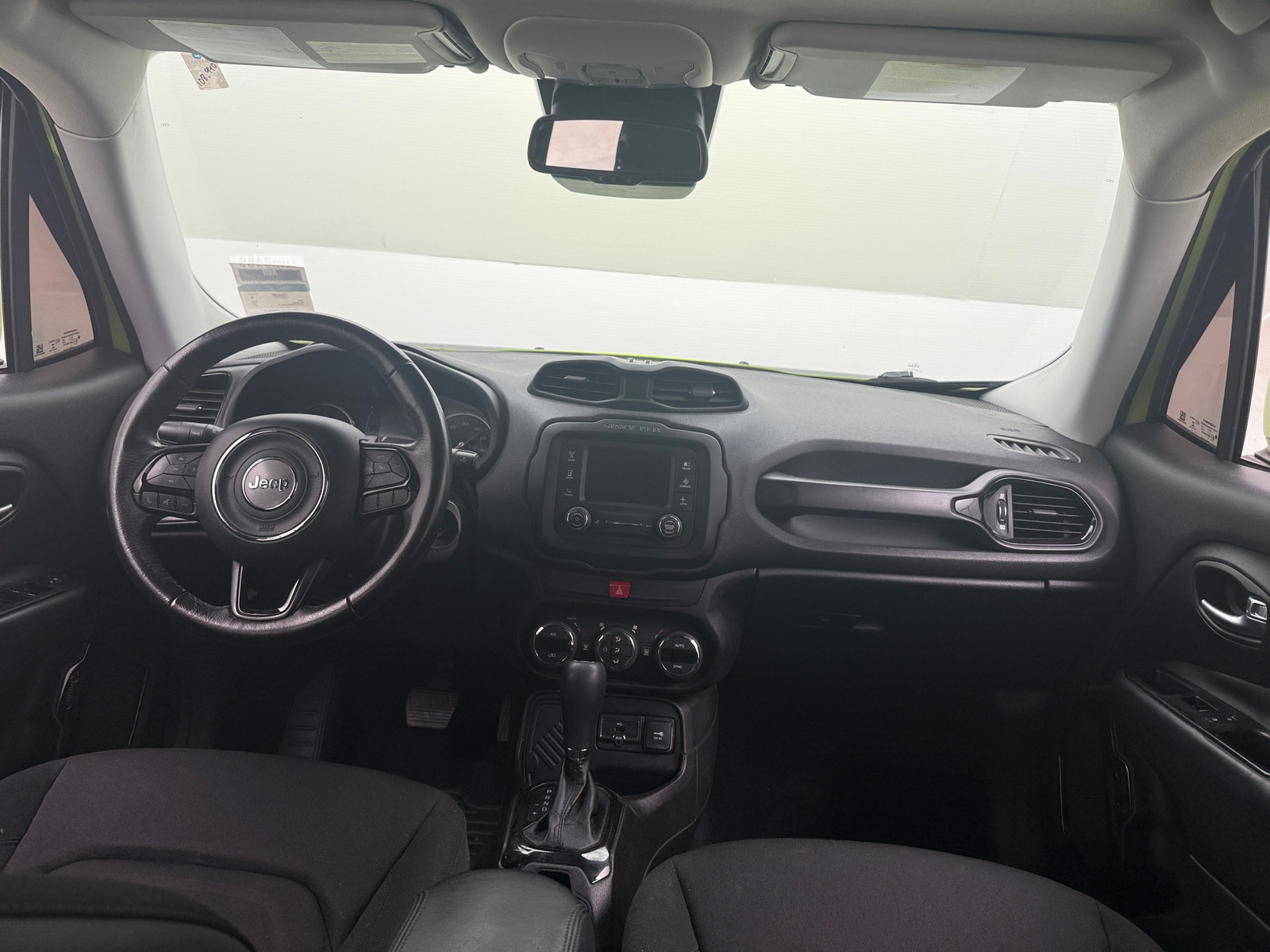 Thumbnail: 2017 Jeep Renegade - 3