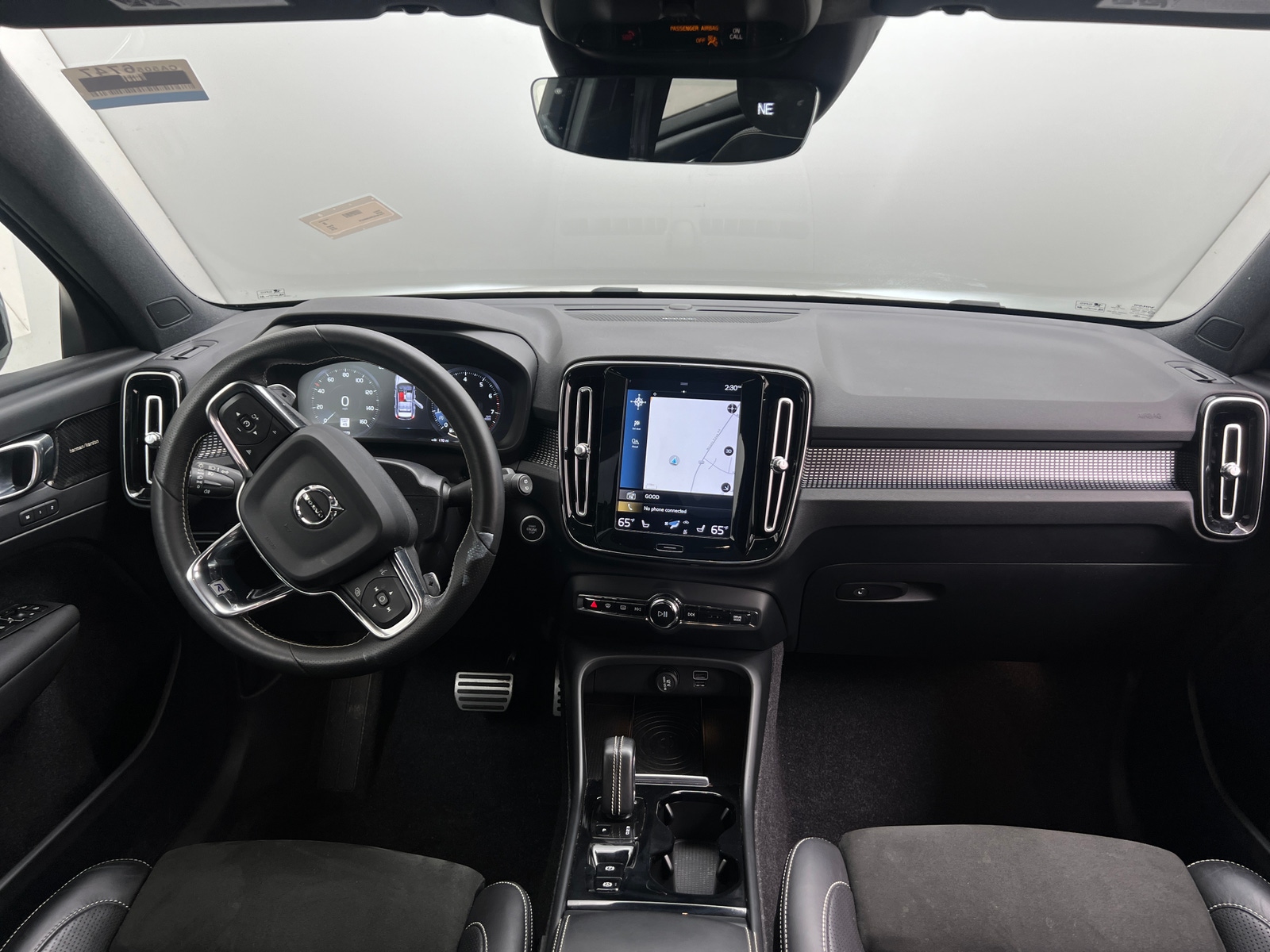 Thumbnail: 2019 Volvo XC40 - 3