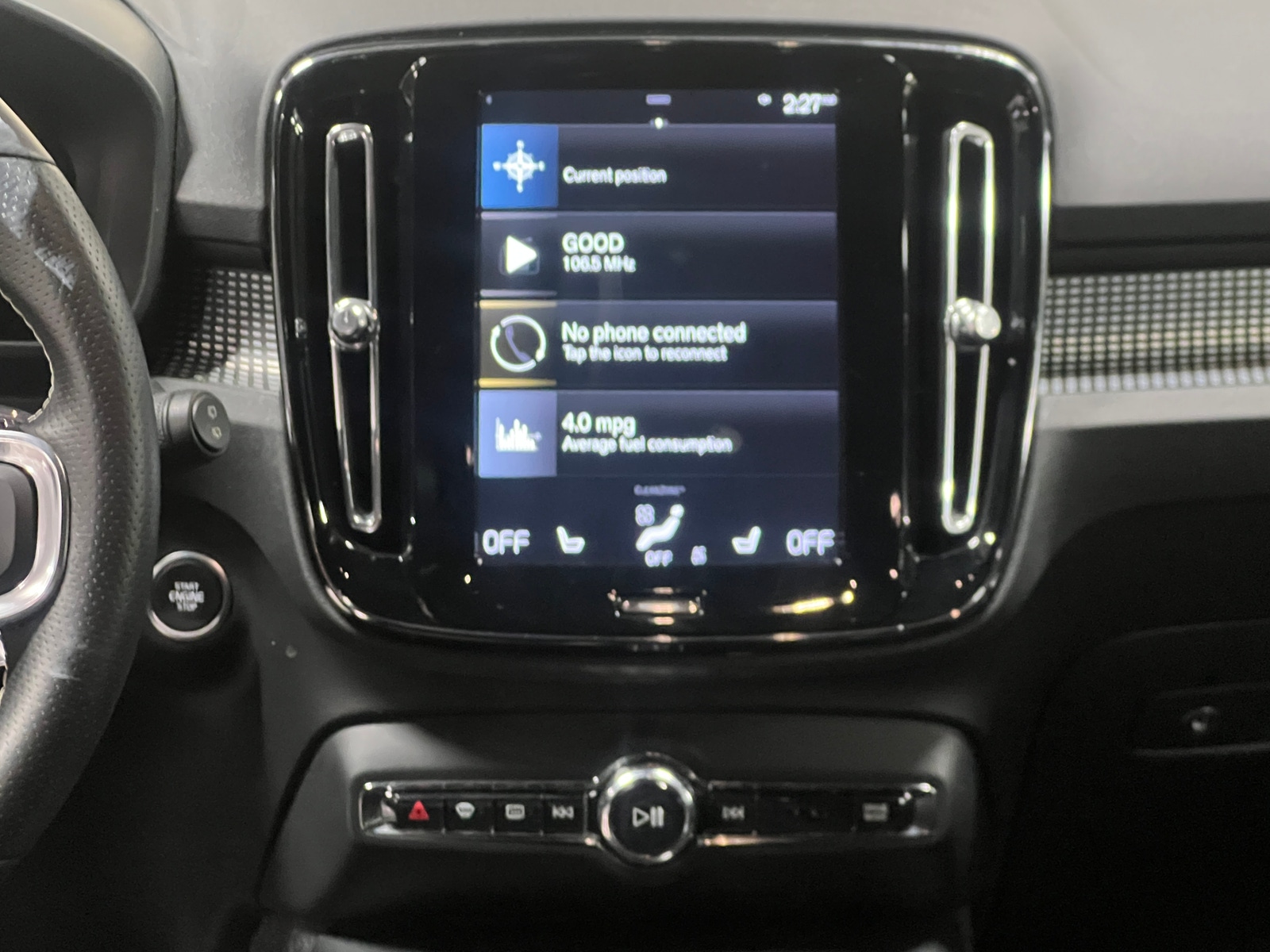 Thumbnail: 2019 Volvo XC40 - 4