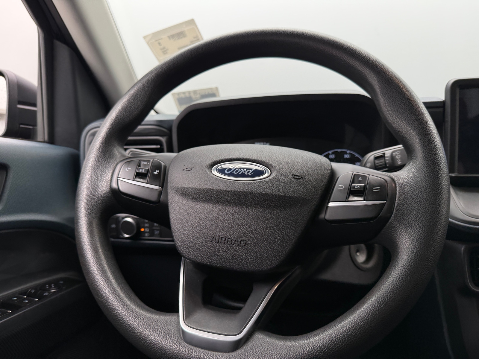 Thumbnail: 2022 Ford Maverick - 5