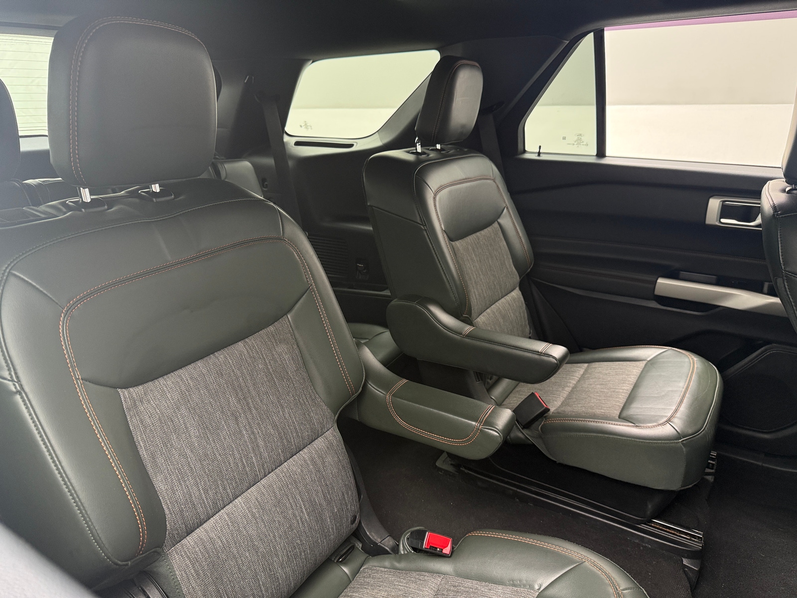 Thumbnail: 2022 Ford Explorer - 5