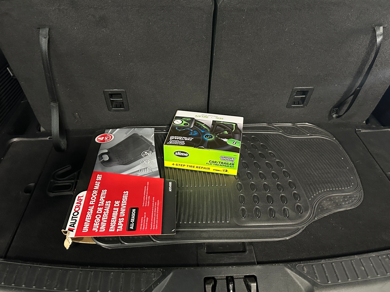 Thumbnail: 2022 Ford Explorer - 6