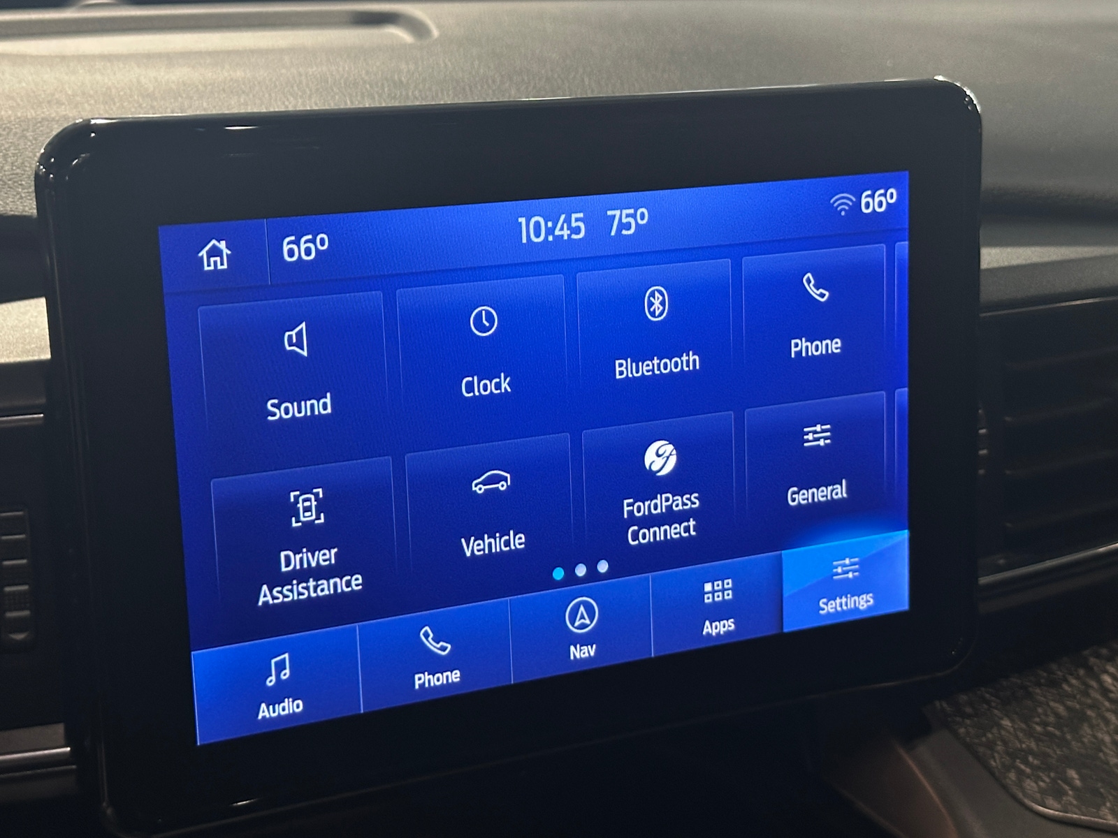 Thumbnail: 2022 Ford Explorer - 3