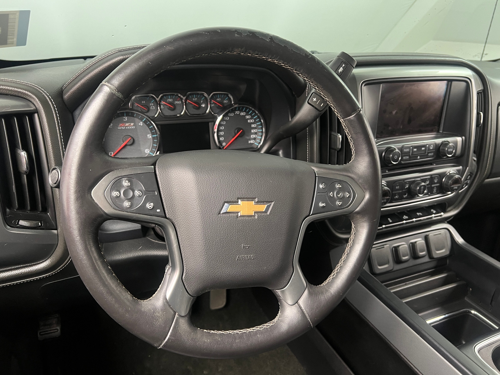 Thumbnail: 2015 Chevrolet Silverado 1500 - 4