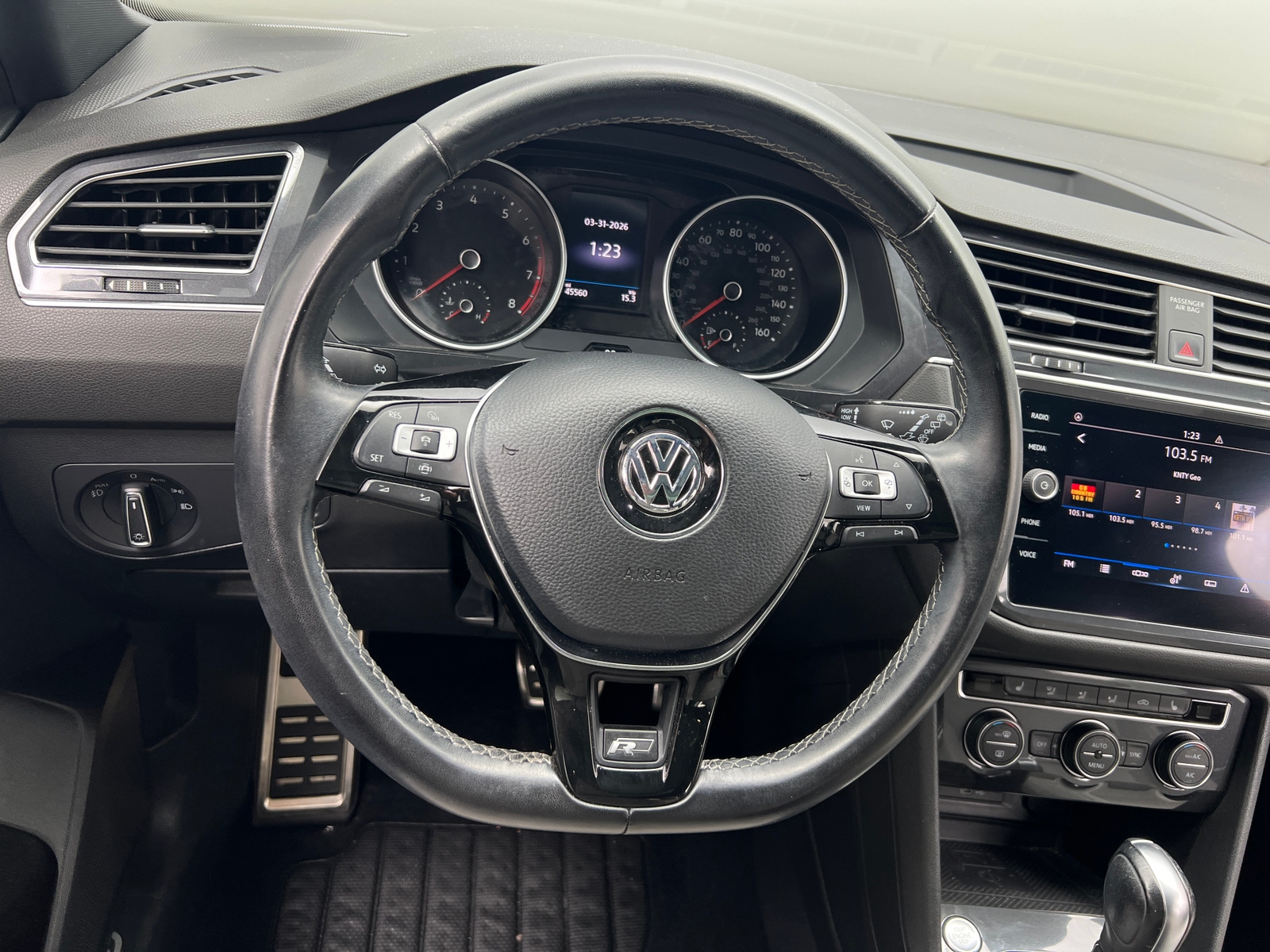 Thumbnail: 2021 Volkswagen Tiguan - 4