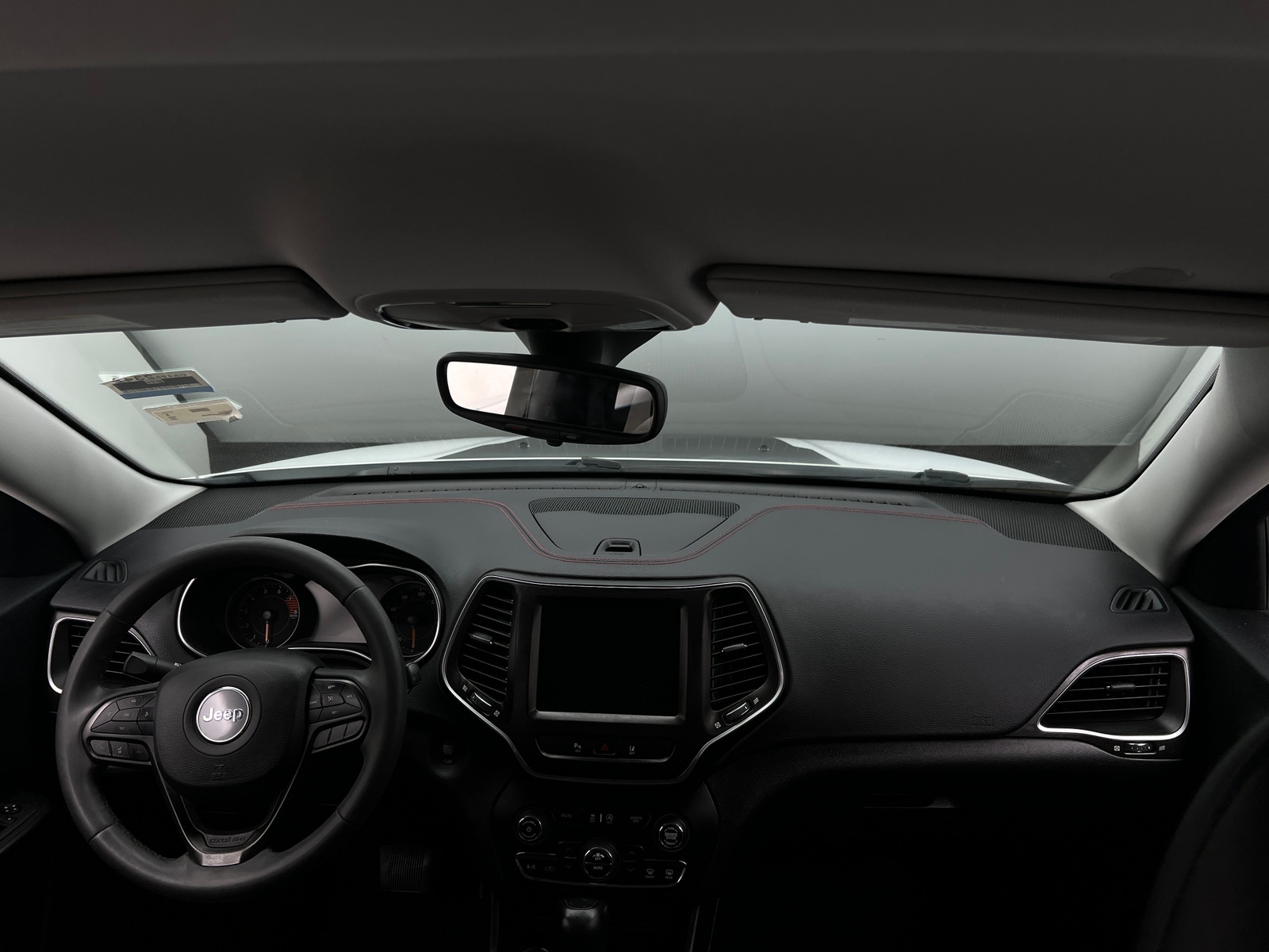 Thumbnail: 2022 Jeep Cherokee - 3