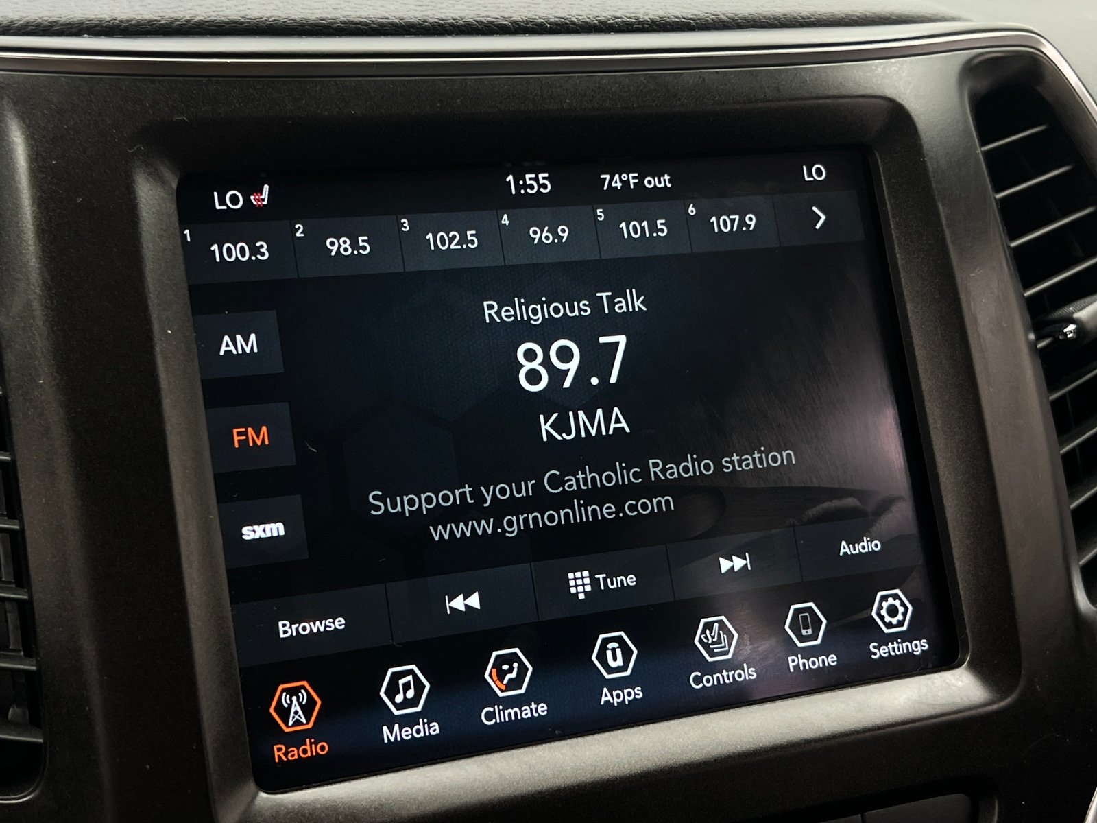 Thumbnail: 2022 Jeep Cherokee - 4