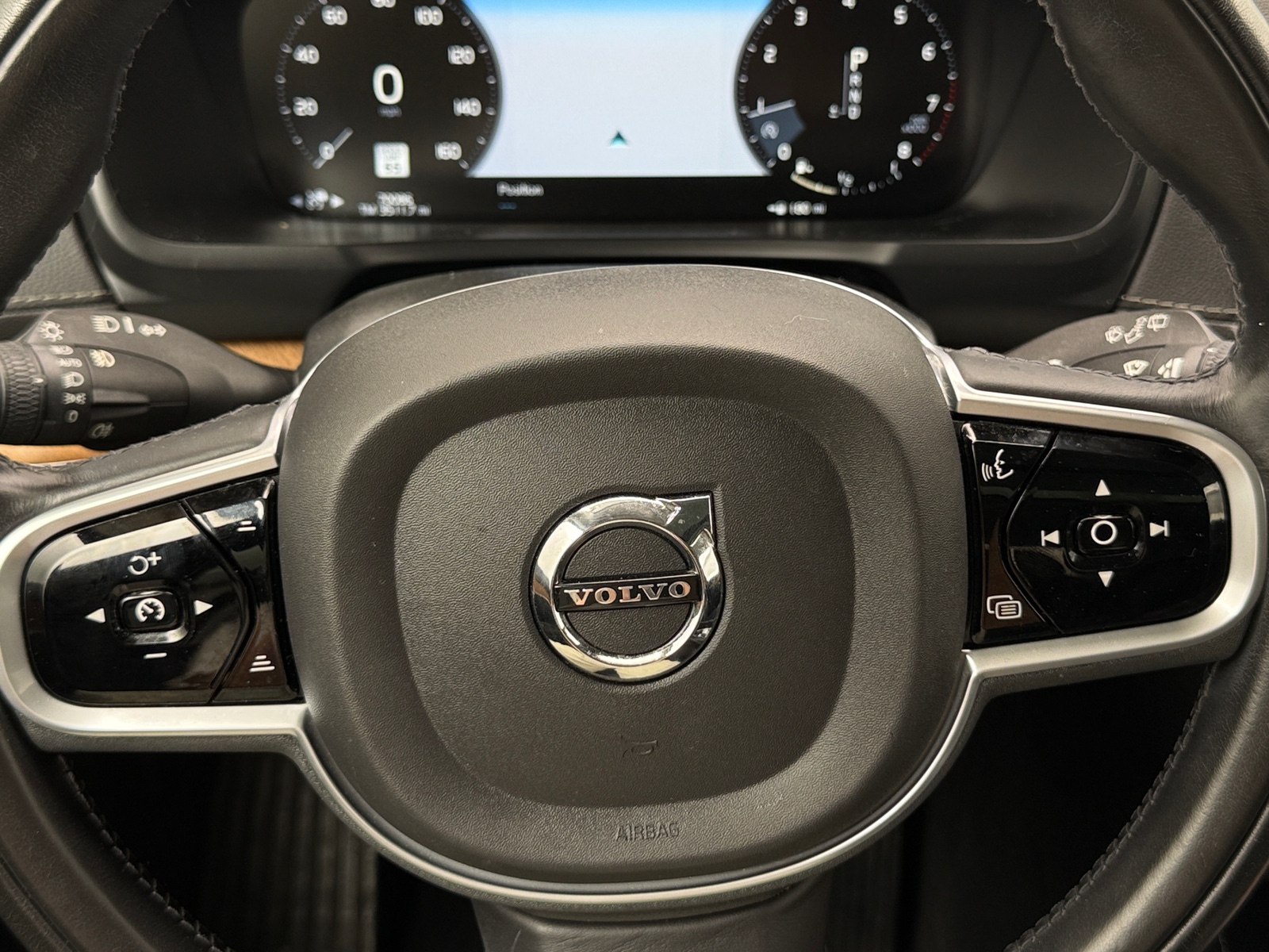 Thumbnail: 2020 Volvo XC90 - 4