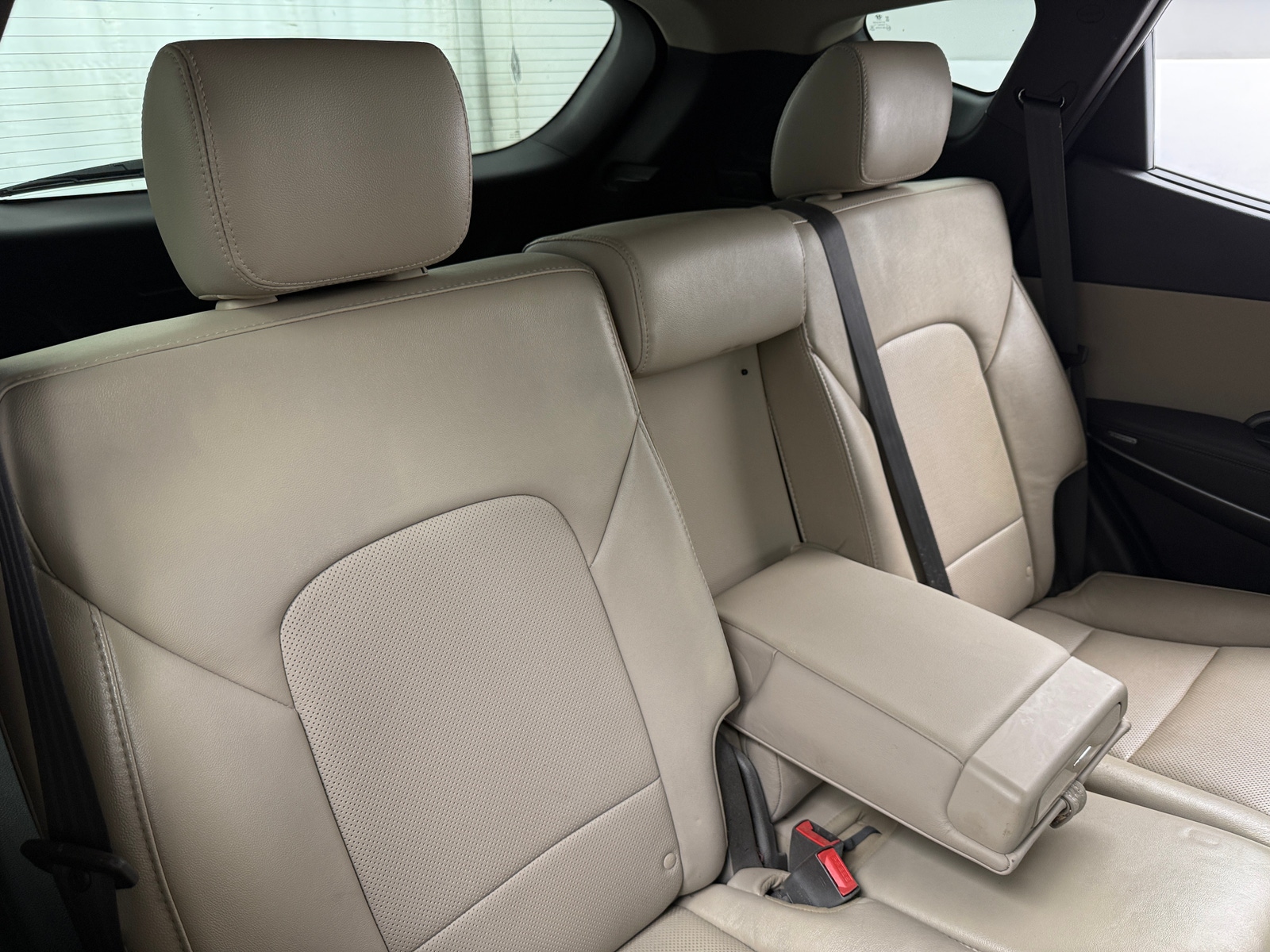 Thumbnail: 2017 Hyundai Santa Fe - 5