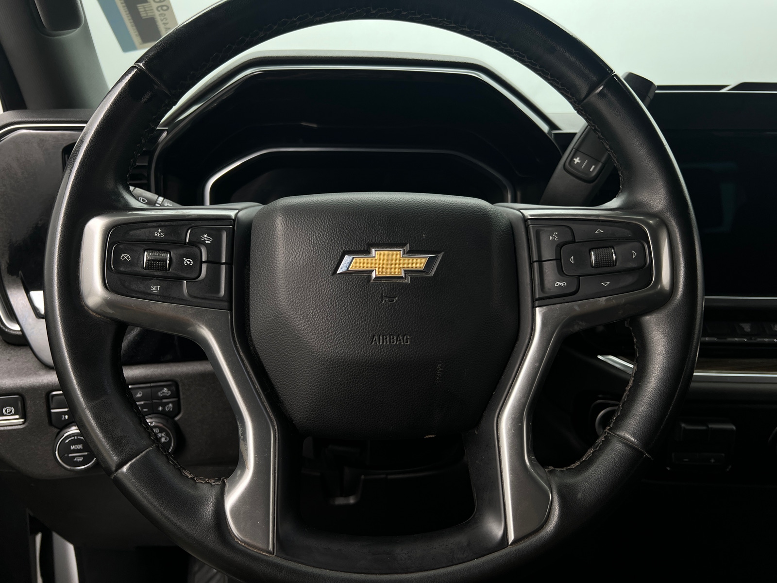 Thumbnail: 2024 Chevrolet Silverado 2500 - 5