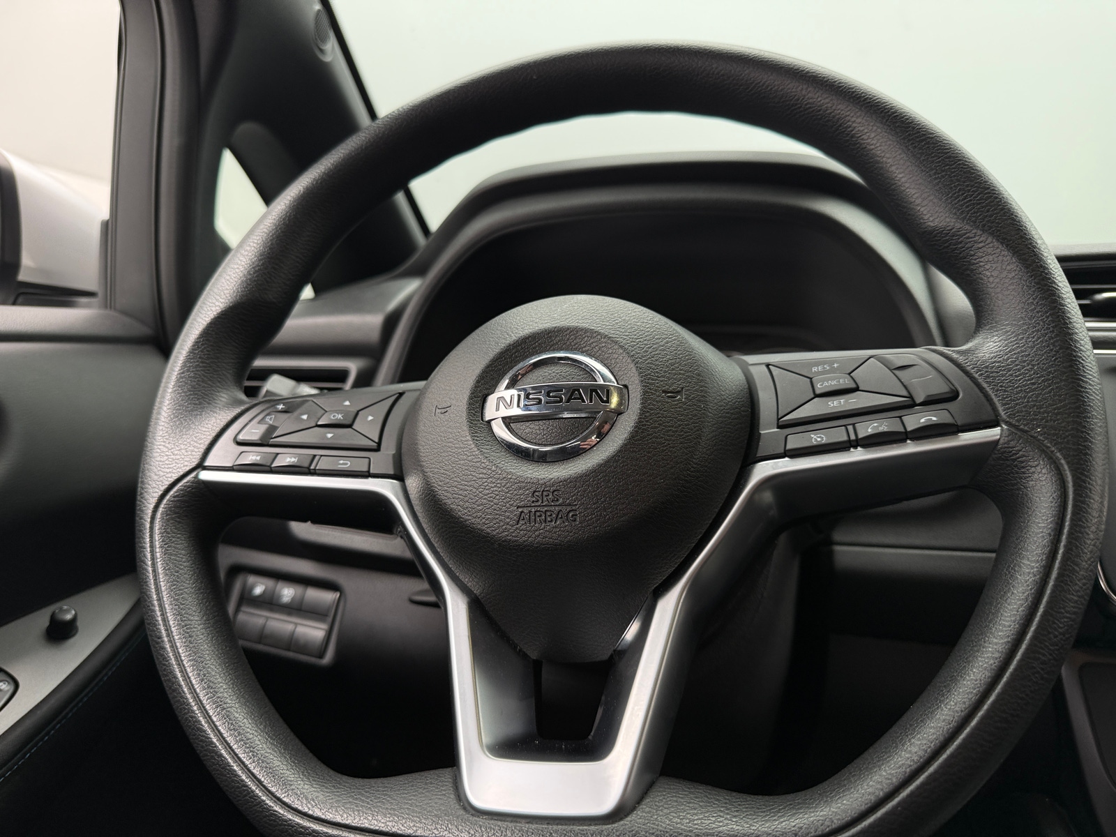 Thumbnail: 2019 Nissan Leaf - 5