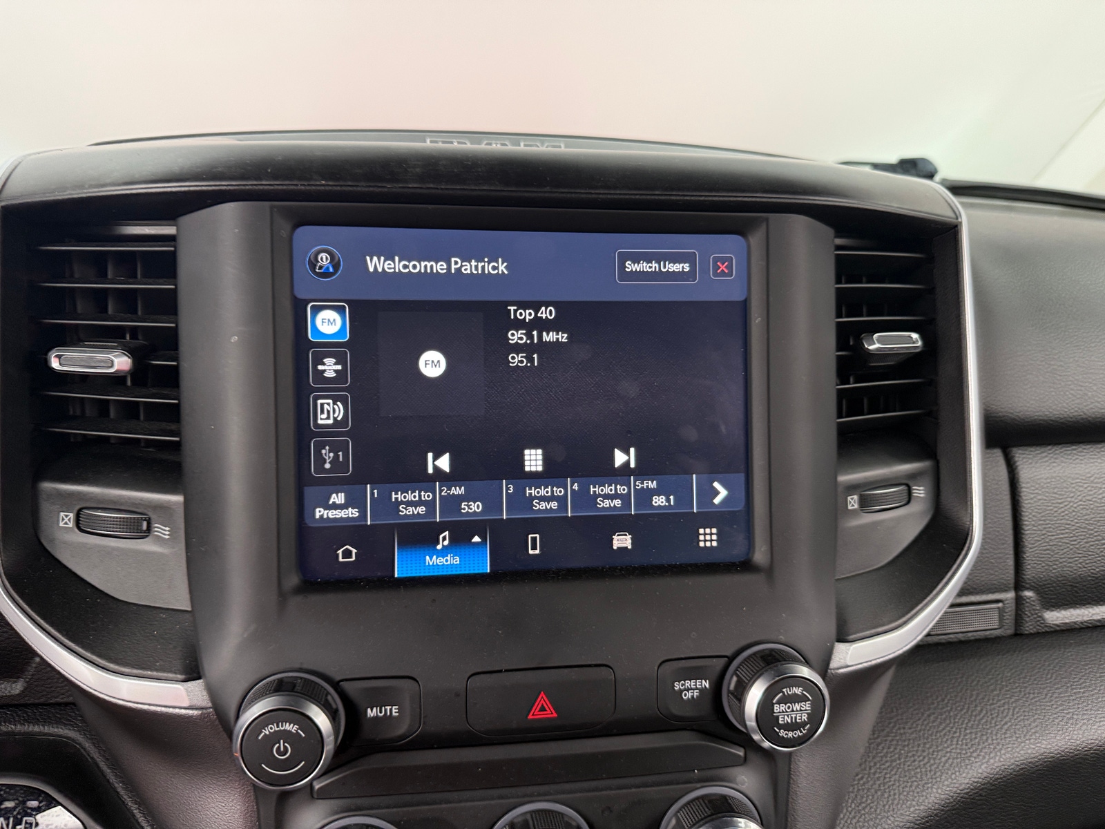 Thumbnail: 2022 RAM 1500 - 4