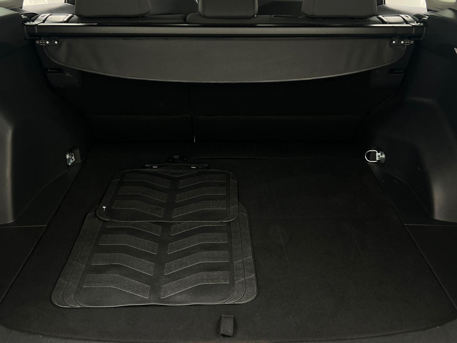 Thumbnail: 2025 Toyota RAV4 - 7