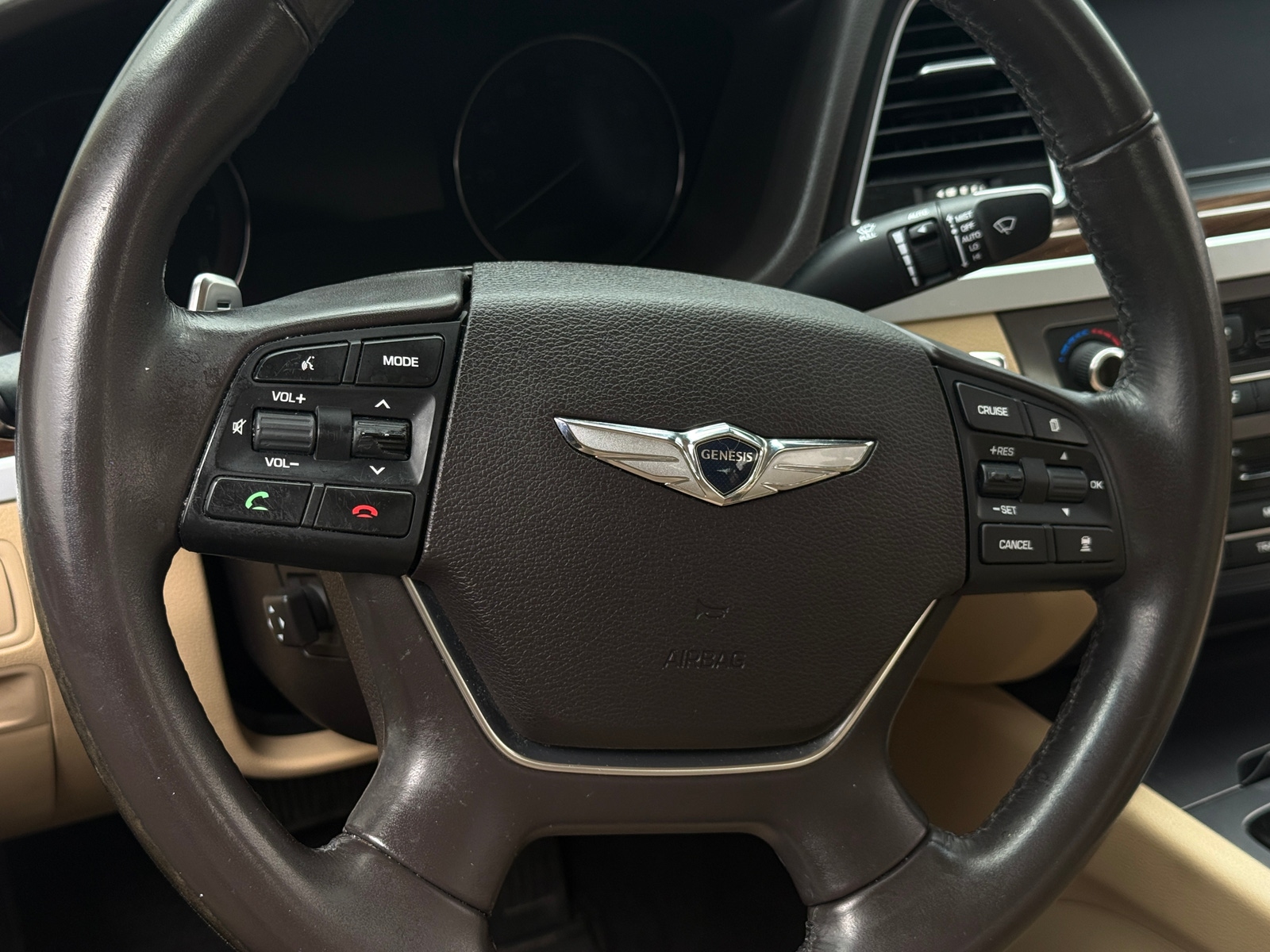 Thumbnail: 2017 Genesis G80 - 4