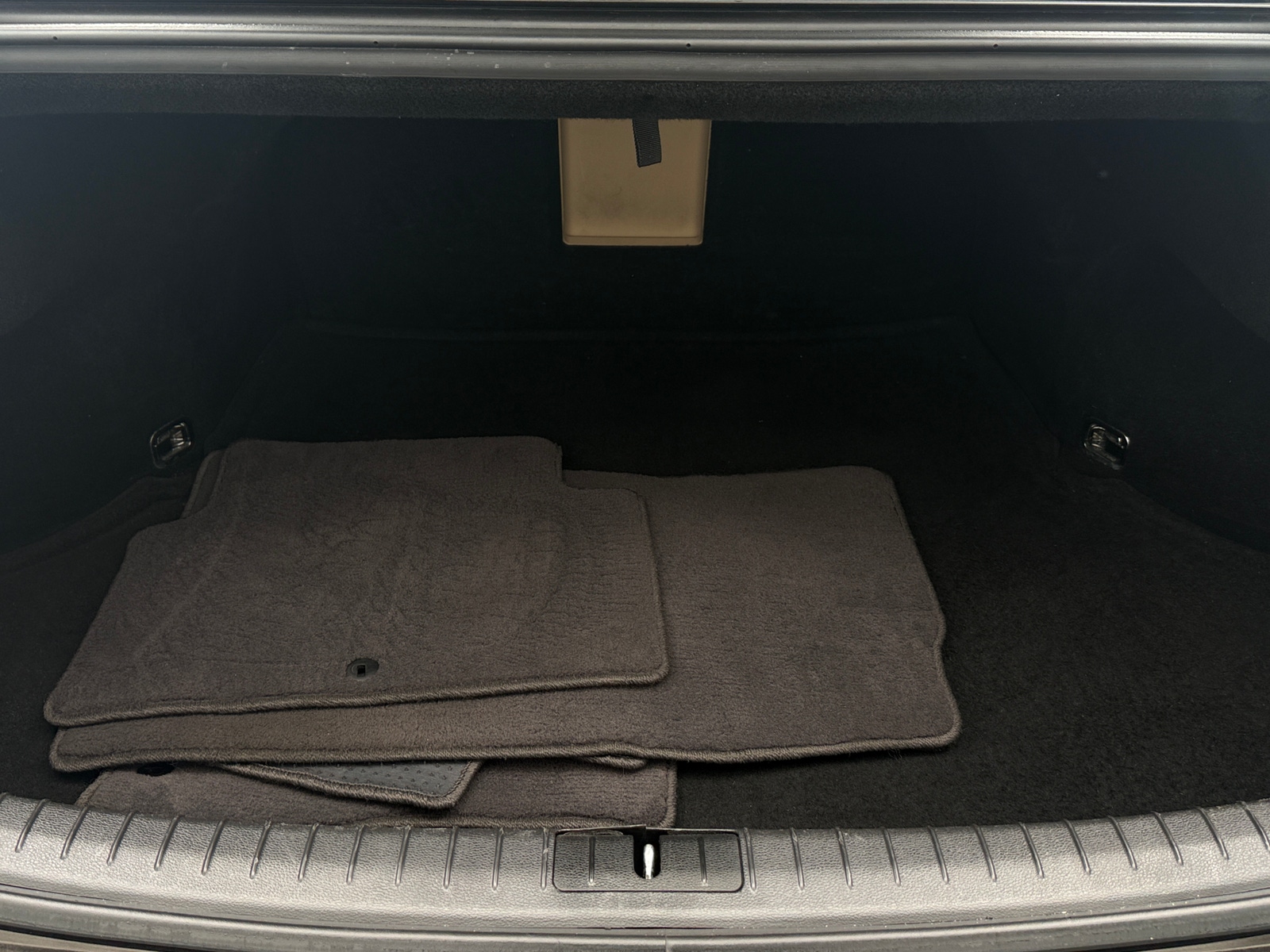 Thumbnail: 2017 Genesis G80 - 6