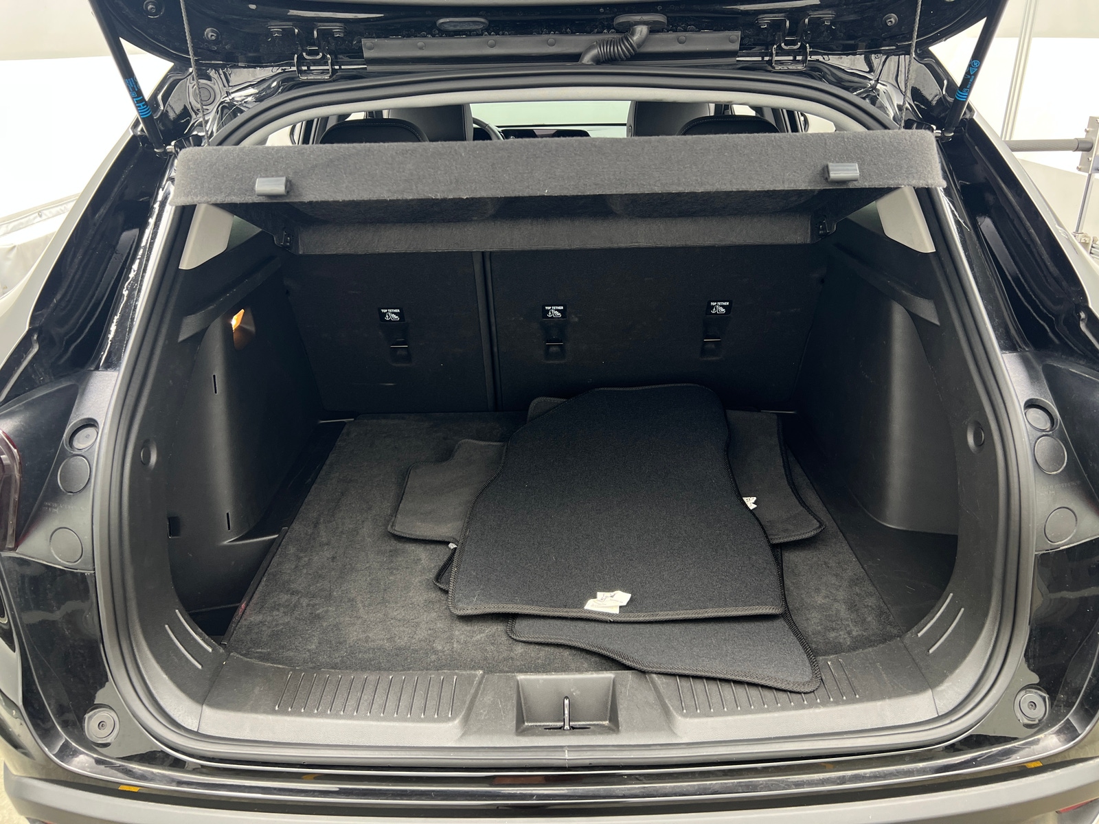 Thumbnail: 2025 Chevrolet Trax - 7