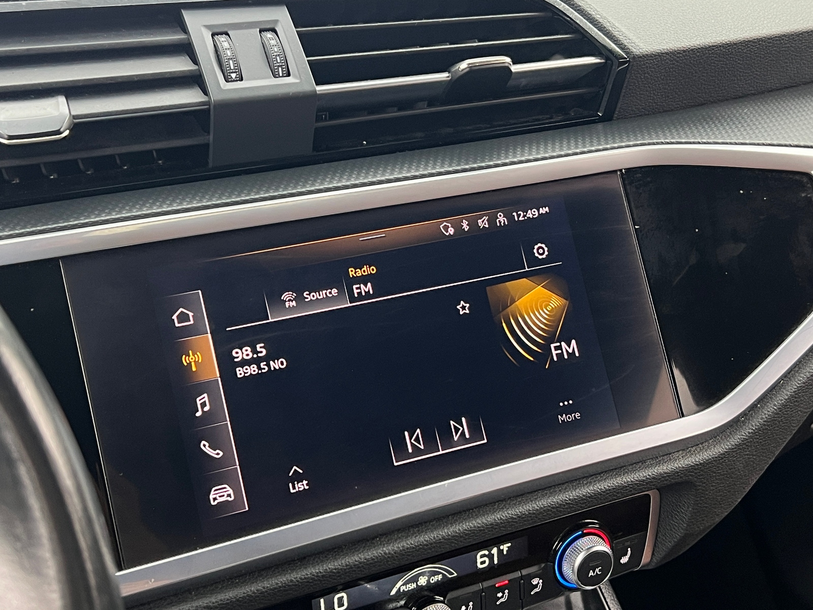 Thumbnail: 2022 Audi Q3 - 3