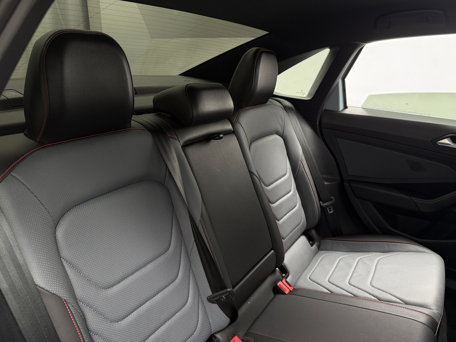 Thumbnail: 2025 Volkswagen Jetta - 5