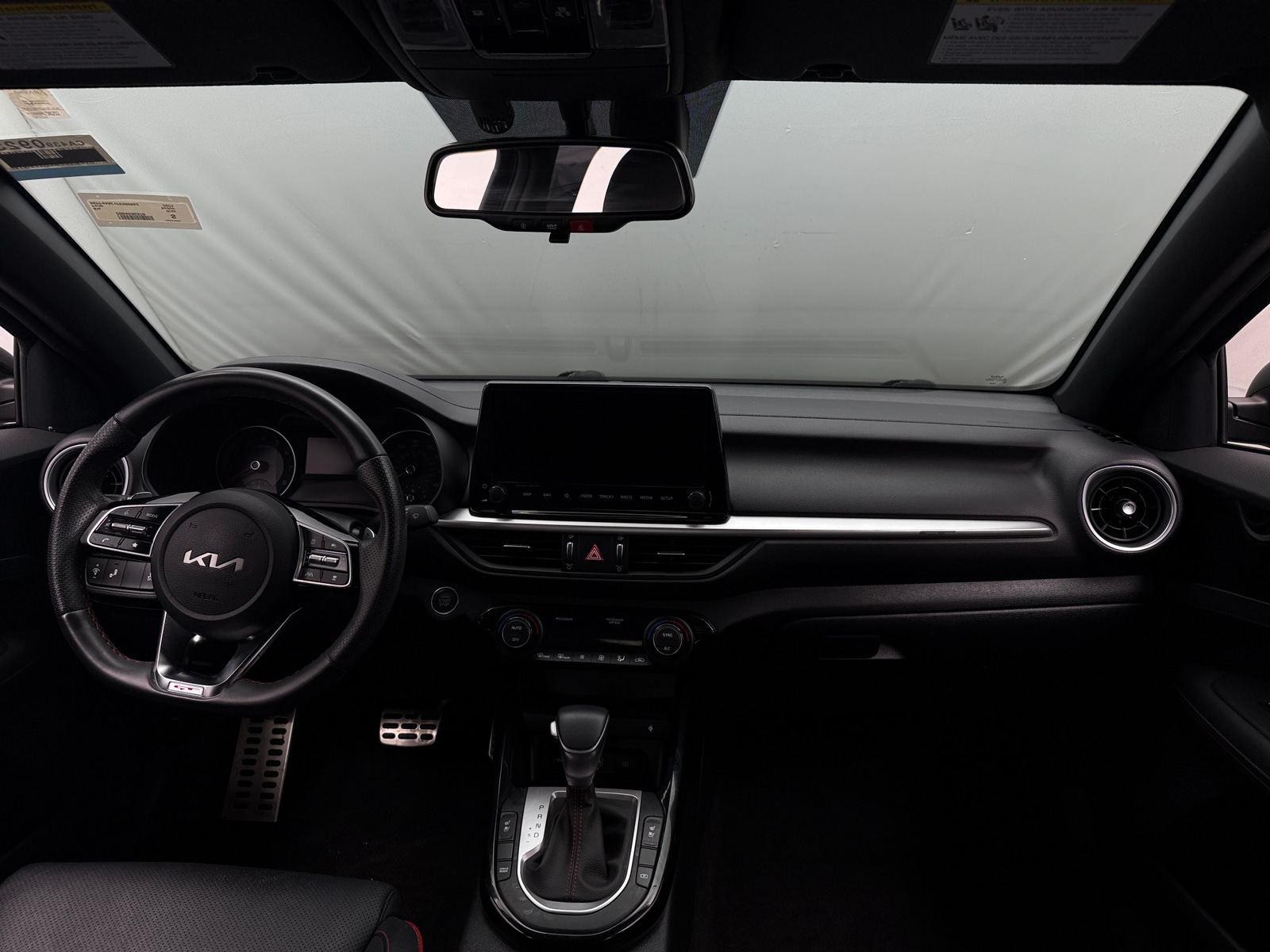 Thumbnail: 2023 Kia Forte - 3