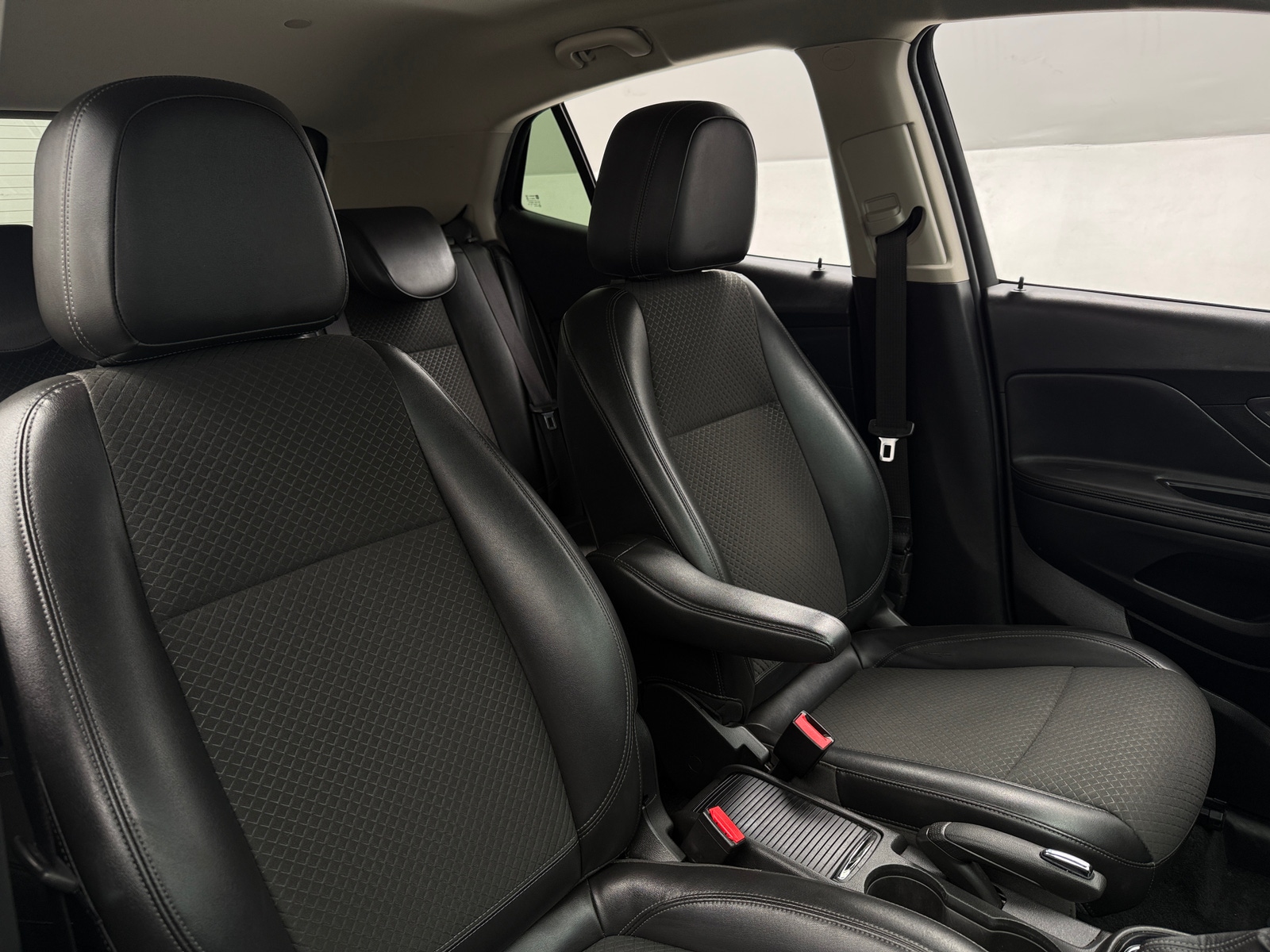 Thumbnail: 2018 Buick Encore - 2