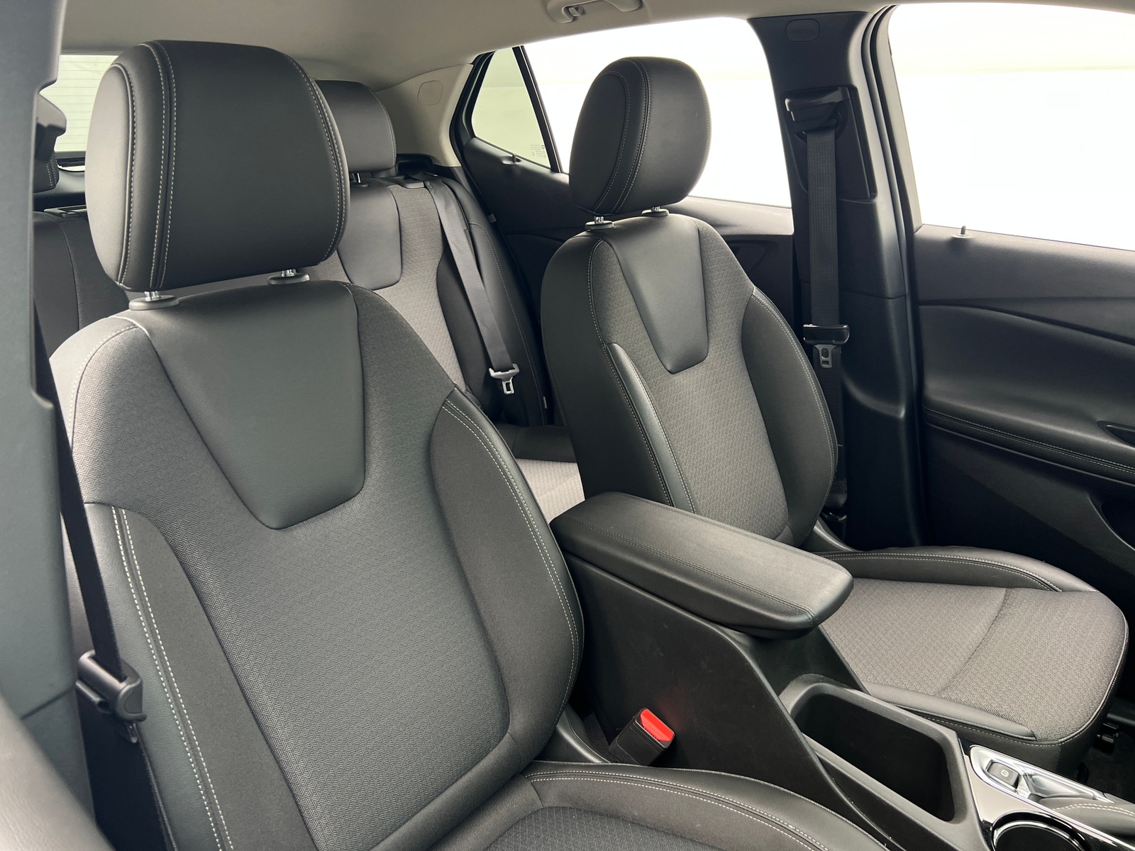 Thumbnail: 2025 Buick Encore GX - 2