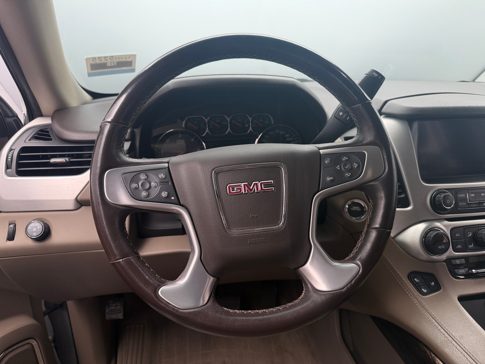 Thumbnail: 2019 GMC Yukon XL - 4