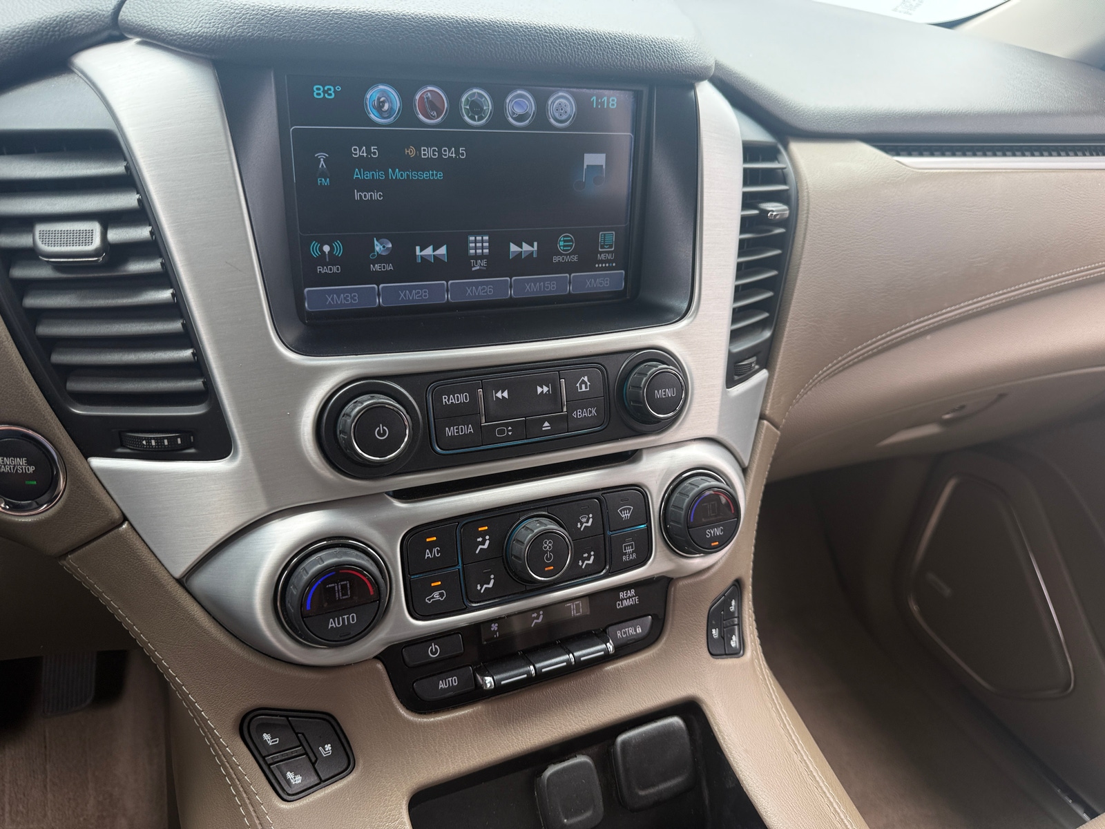 Thumbnail: 2019 GMC Yukon XL - 3