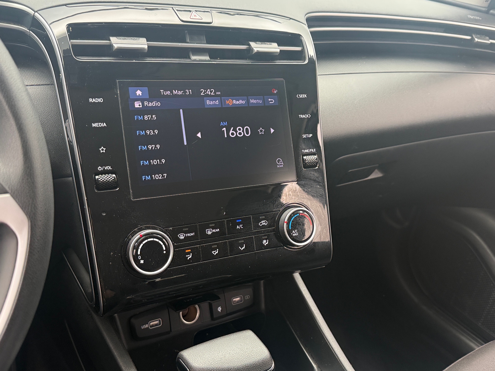 Thumbnail: 2023 Hyundai Tucson - 4