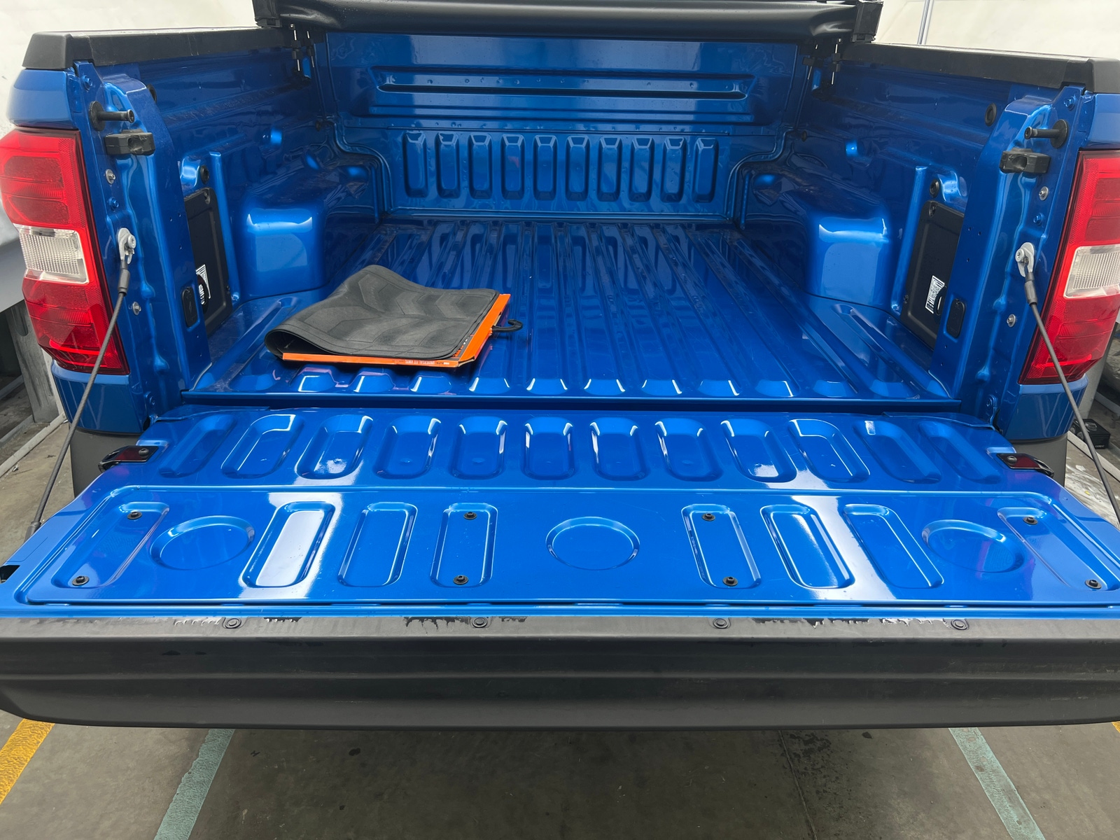 Thumbnail: 2025 Ford Maverick - 7