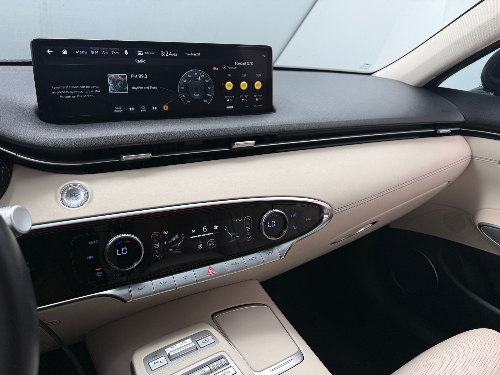 Thumbnail: 2023 Genesis GV70 - 3