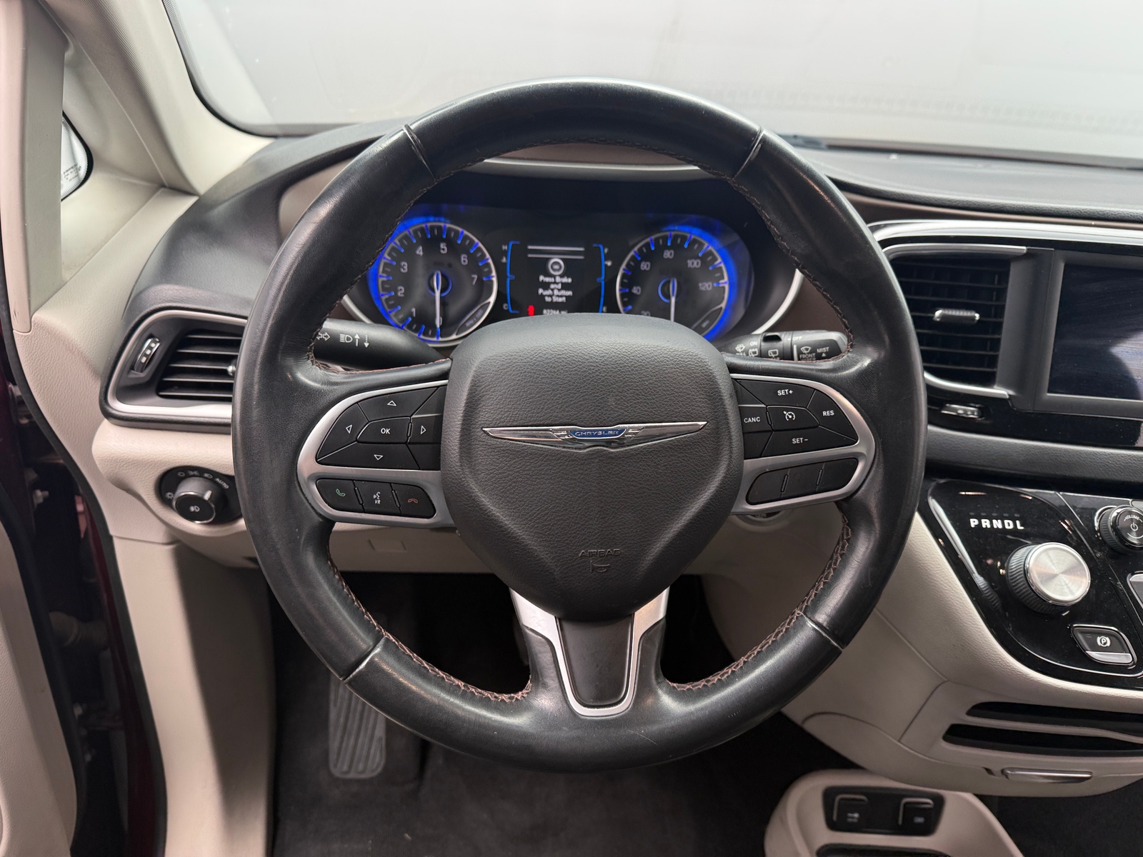 Thumbnail: 2018 Chrysler Pacifica - 4