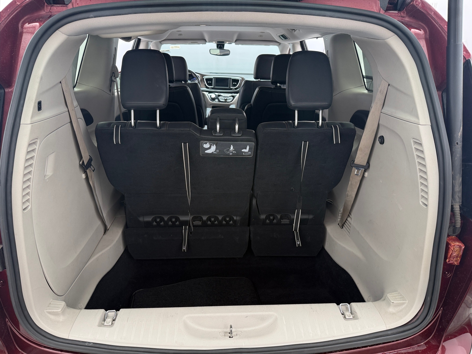 Thumbnail: 2018 Chrysler Pacifica - 6