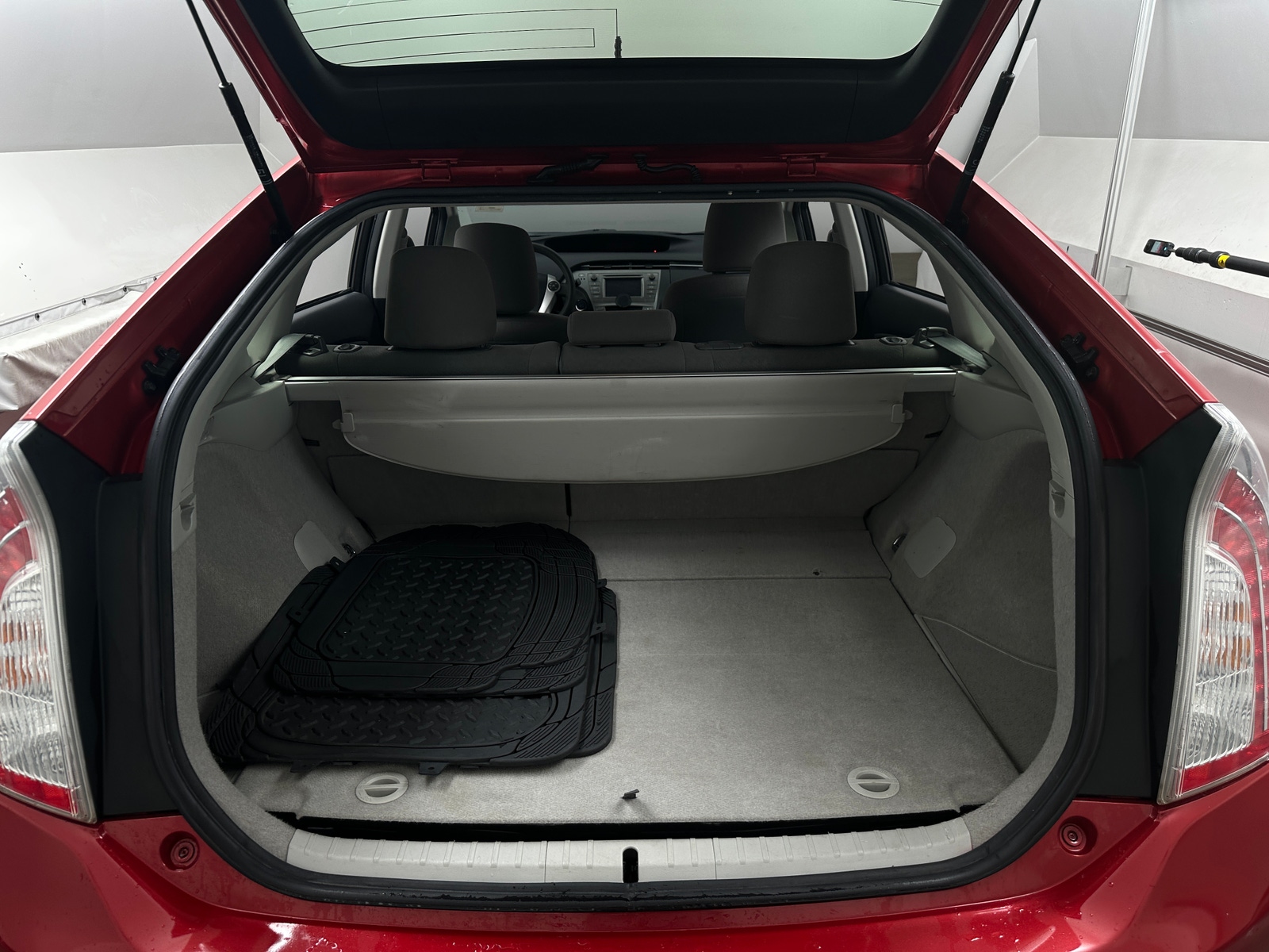 Thumbnail: 2014 Toyota Prius - 7