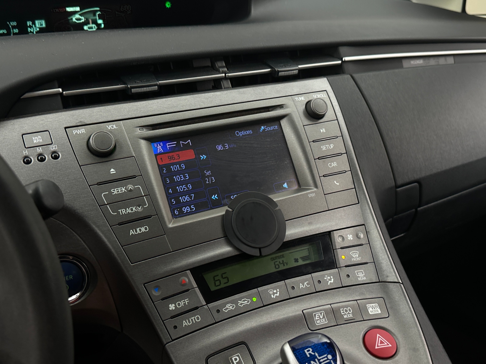 Thumbnail: 2014 Toyota Prius - 4