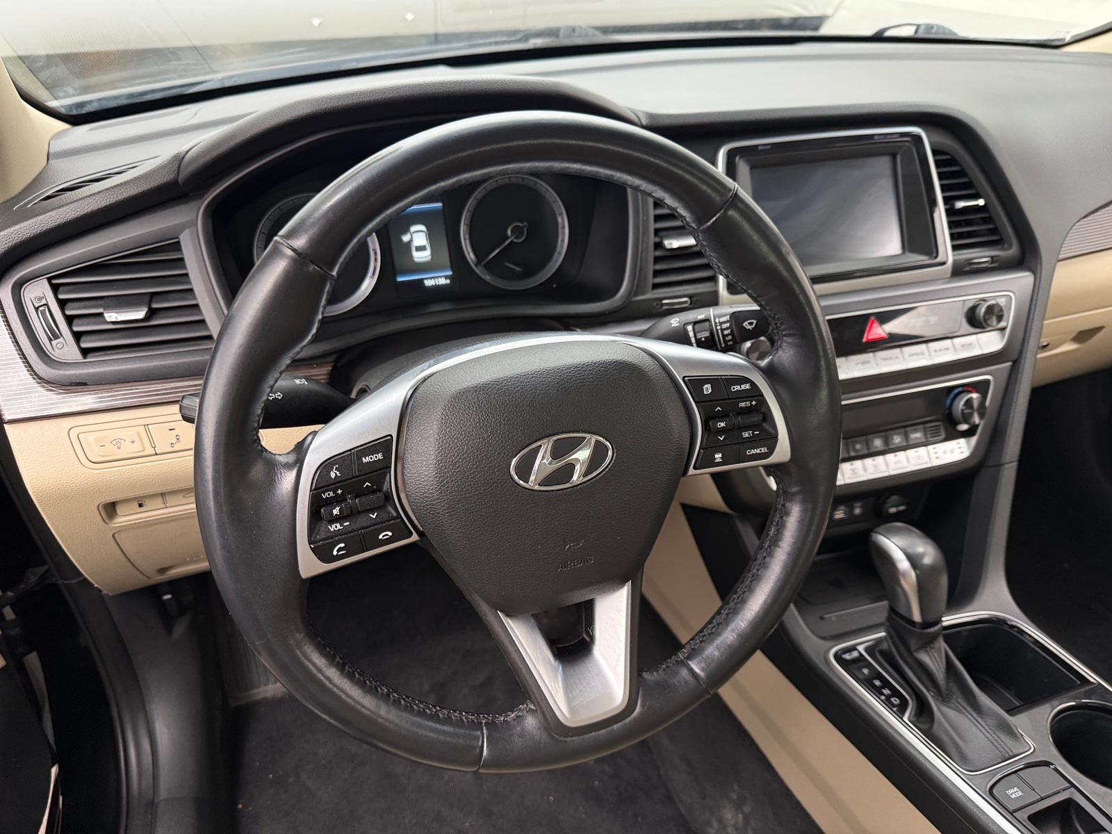 Thumbnail: 2019 Hyundai Sonata - 4