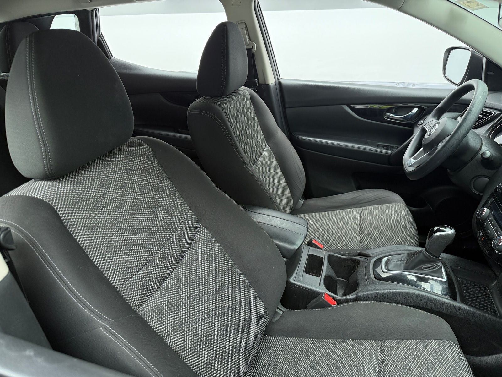 Thumbnail: 2019 Nissan Rogue Sport - 2