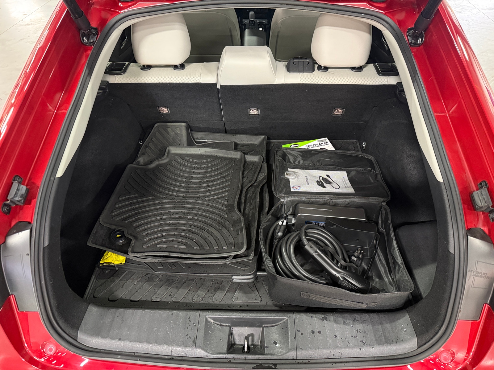 Thumbnail: 2023 Toyota Prius - 7