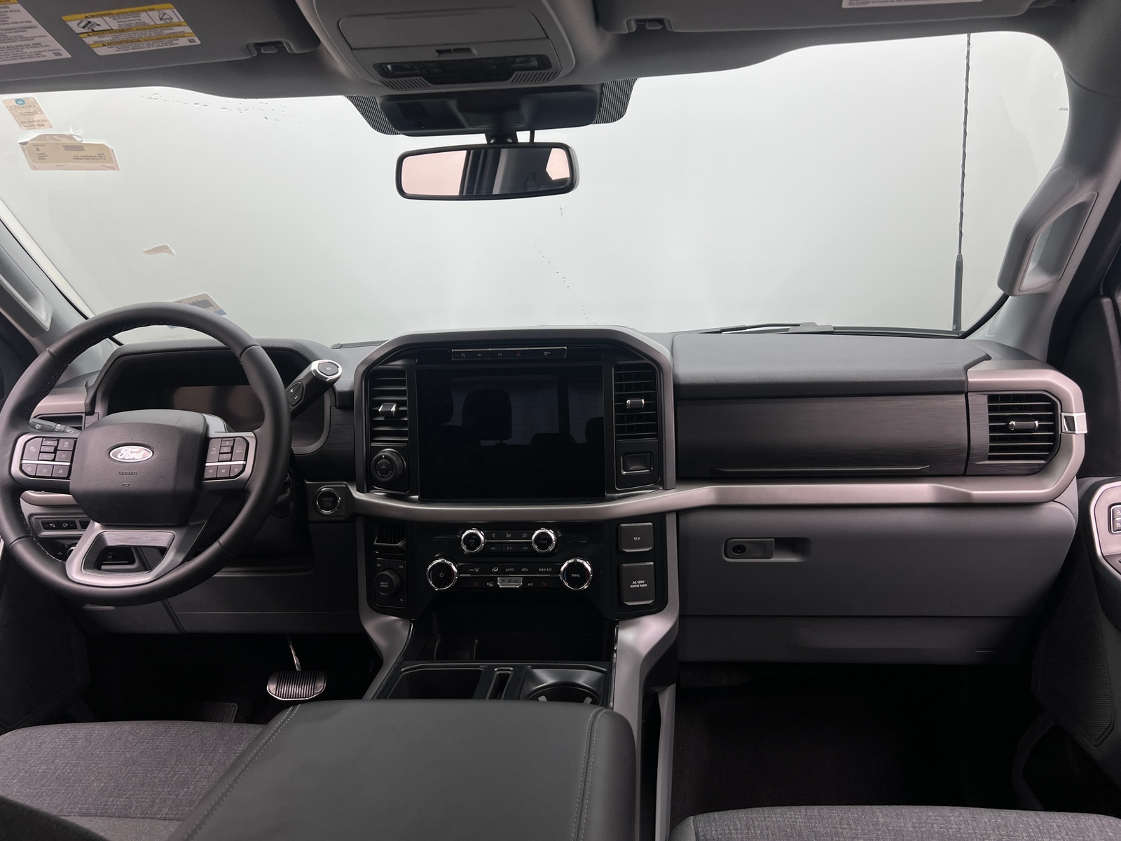 Thumbnail: 2024 Ford Econoline - 3