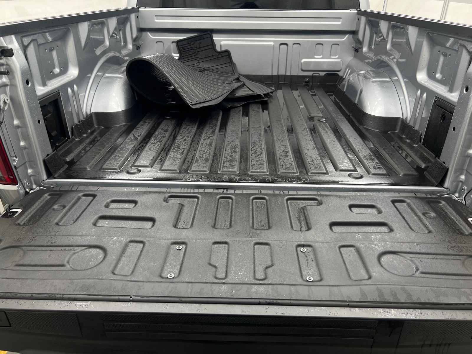 Thumbnail: 2024 Ford Econoline - 7