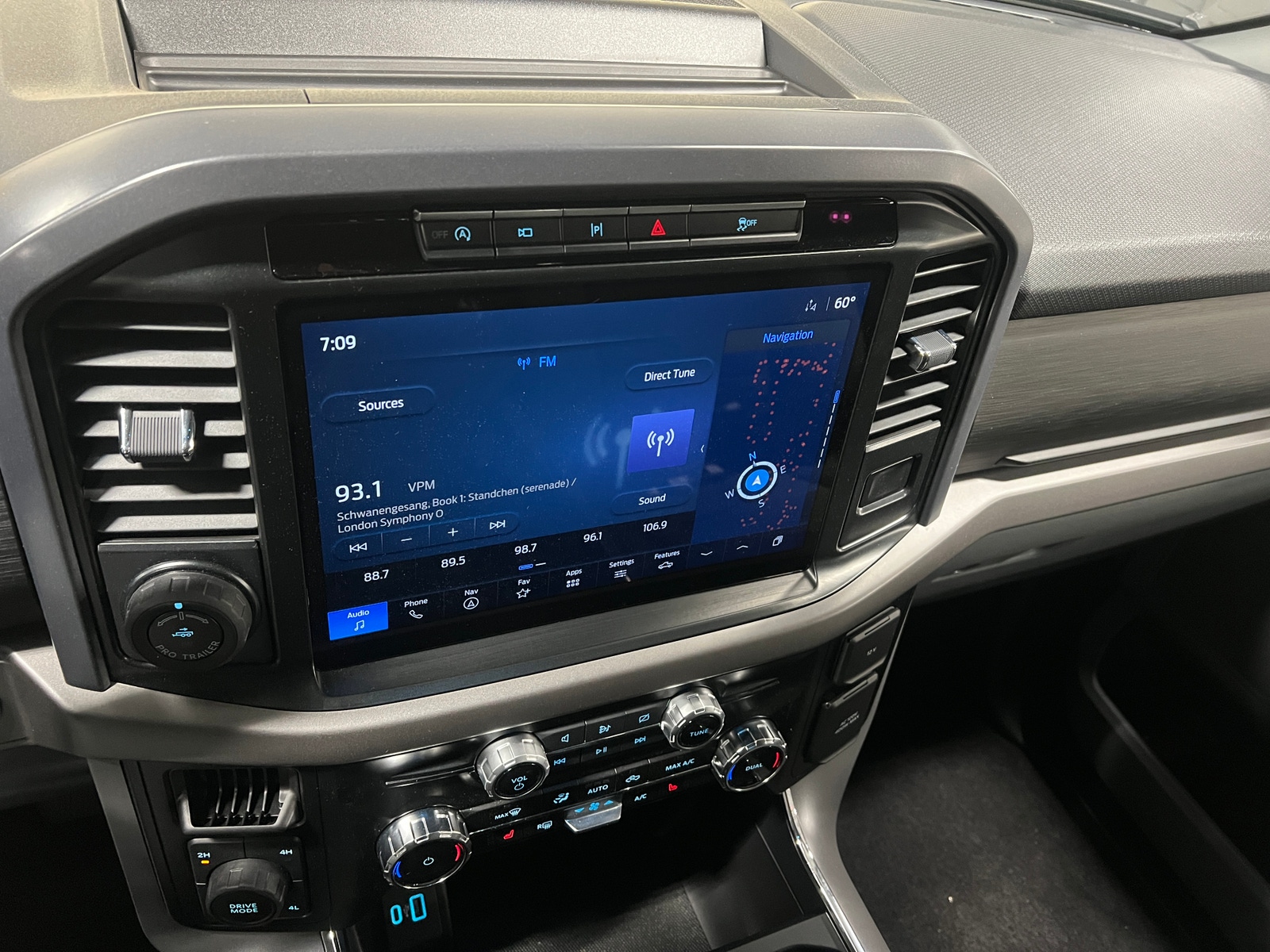 Thumbnail: 2024 Ford Econoline - 4